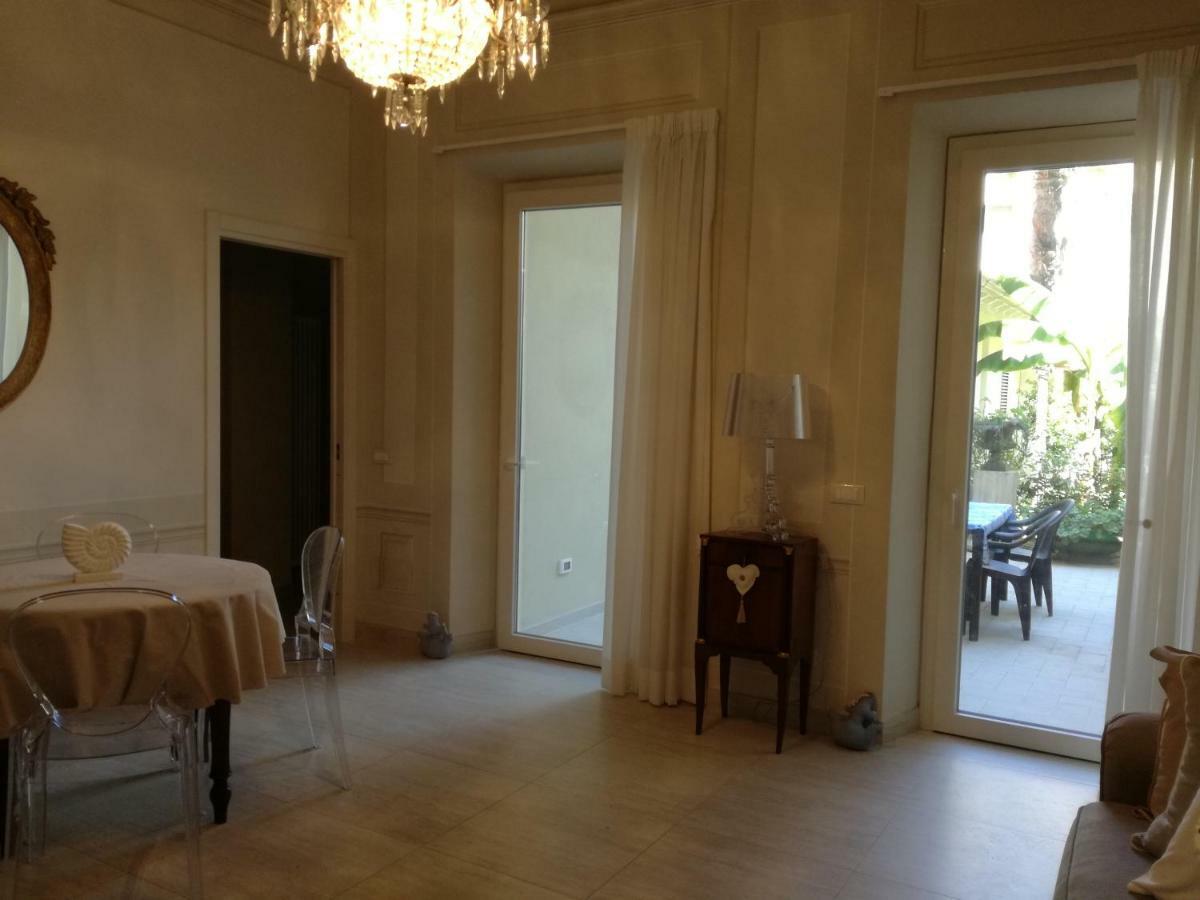 La Casa Di Anna Apartment เวียเรจโจ ภายนอก รูปภาพ